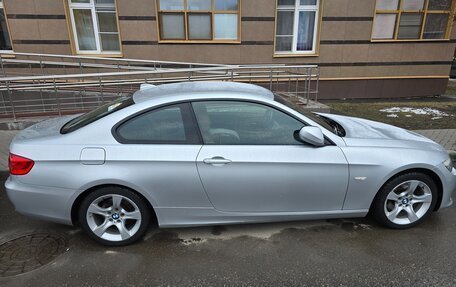 BMW 3 серия, 2010 год, 1 600 000 рублей, 3 фотография