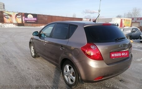 KIA cee'd I рестайлинг, 2009 год, 685 000 рублей, 4 фотография