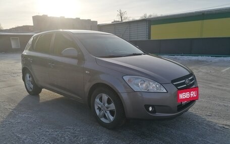 KIA cee'd I рестайлинг, 2009 год, 685 000 рублей, 2 фотография