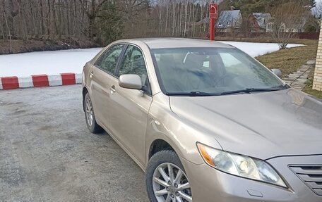 Toyota Camry, 2008 год, 940 000 рублей, 2 фотография