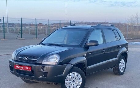 Hyundai Tucson III, 2006 год, 990 000 рублей, 1 фотография