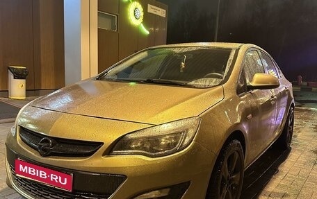 Opel Astra J, 2012 год, 699 999 рублей, 1 фотография