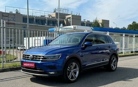 Volkswagen Tiguan II, 2018 год, 3 500 000 рублей, 1 фотография