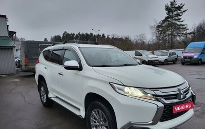 Mitsubishi Pajero Sport III рестайлинг, 2017 год, 2 700 000 рублей, 1 фотография