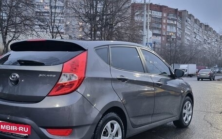 Hyundai Solaris II рестайлинг, 2011 год, 670 000 рублей, 4 фотография