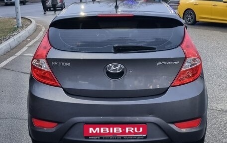 Hyundai Solaris II рестайлинг, 2011 год, 670 000 рублей, 5 фотография