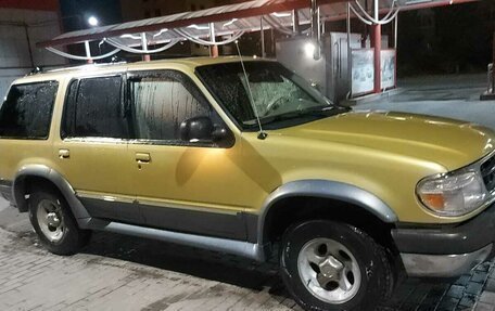 Ford Explorer III, 2000 год, 700 000 рублей, 4 фотография