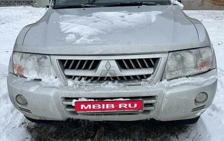 Mitsubishi Pajero III рестайлинг, 2003 год, 960 000 рублей, 1 фотография