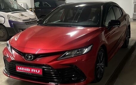 Toyota Camry, 2021 год, 2 950 000 рублей, 1 фотография