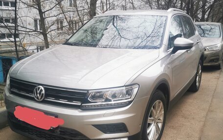 Volkswagen Tiguan II, 2017 год, 2 500 000 рублей, 1 фотография