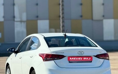 Hyundai Solaris II рестайлинг, 2017 год, 1 100 000 рублей, 2 фотография