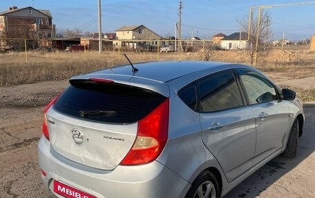 Hyundai Solaris II рестайлинг, 2011 год, 560 000 рублей, 3 фотография