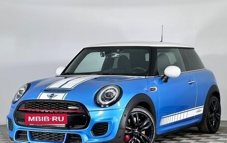 MINI Hatch, 2019 год, 3 010 000 рублей, 2 фотография