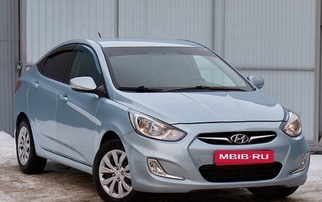 Hyundai Solaris II рестайлинг, 2013 год, 885 000 рублей, 3 фотография