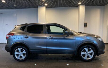 Nissan Qashqai, 2017 год, 1 780 000 рублей, 2 фотография