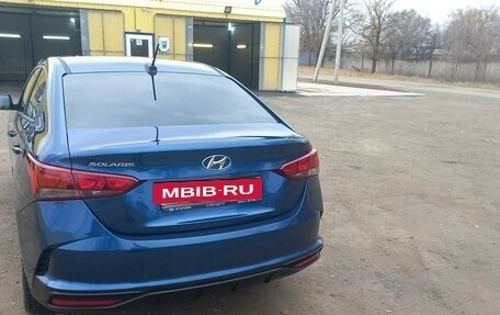 Hyundai Solaris II рестайлинг, 2021 год, 1 750 000 рублей, 3 фотография