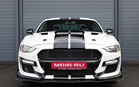 Ford Mustang VI рестайлинг, 2020 год, 3 200 000 рублей, 2 фотография