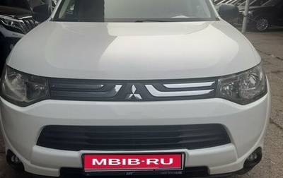 Mitsubishi Outlander III рестайлинг 3, 2013 год, 1 260 000 рублей, 1 фотография