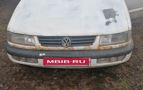 Volkswagen Passat B4, 1995 год, 150 000 рублей, 2 фотография