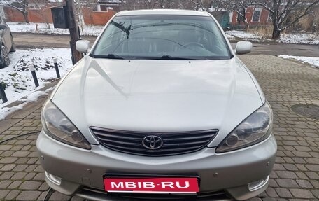 Toyota Camry V40, 2005 год, 1 200 000 рублей, 1 фотография