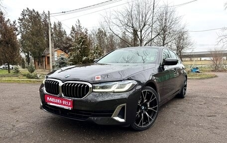 BMW 5 серия, 2021 год, 5 100 000 рублей, 1 фотография