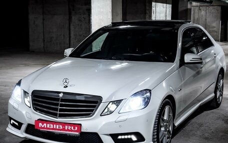 Mercedes-Benz E-Класс, 2010 год, 2 100 000 рублей, 3 фотография