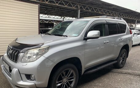 Toyota Land Cruiser Prado 150 рестайлинг 2, 2010 год, 2 750 000 рублей, 3 фотография