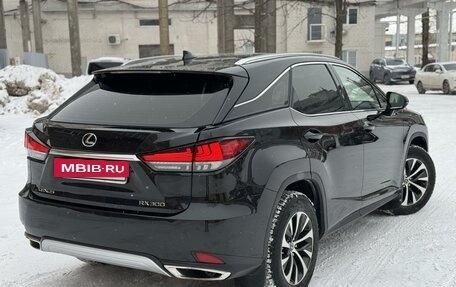 Lexus RX IV рестайлинг, 2021 год, 5 890 000 рублей, 3 фотография