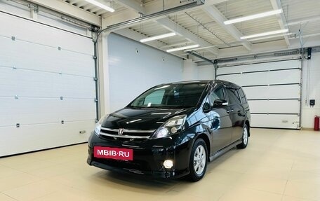 Toyota ISis I, 2010 год, 1 399 999 рублей, 2 фотография