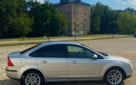 Ford Focus II рестайлинг, 2005 год, 500 000 рублей, 2 фотография