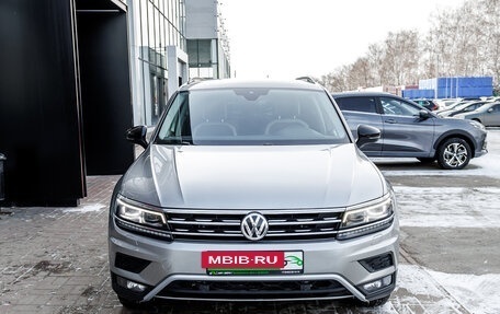 Volkswagen Tiguan II, 2020 год, 2 923 000 рублей, 8 фотография