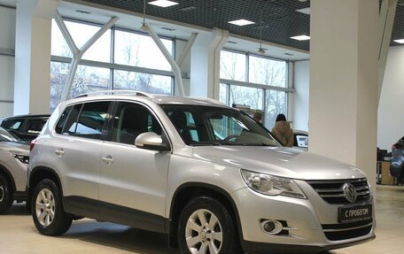 Volkswagen Tiguan I, 2010 год, 985 000 рублей, 3 фотография