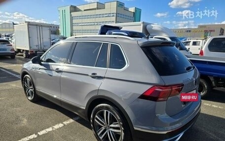 Volkswagen Tiguan II, 2021 год, 2 764 555 рублей, 5 фотография