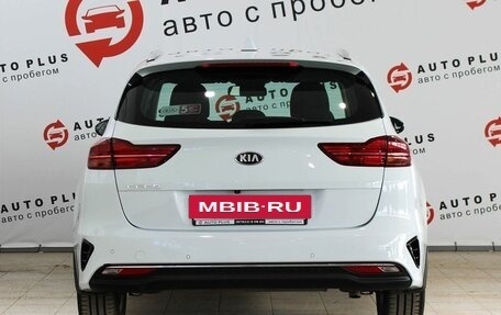 KIA cee'd III, 2021 год, 1 989 000 рублей, 4 фотография