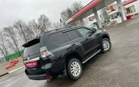 Toyota Land Cruiser Prado 150 рестайлинг 2, 2017 год, 2 750 000 рублей, 4 фотография