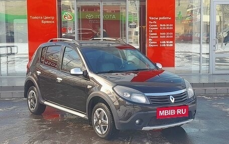 Renault Sandero I, 2013 год, 825 000 рублей, 3 фотография