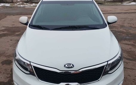 KIA Rio III рестайлинг, 2016 год, 1 300 000 рублей, 2 фотография