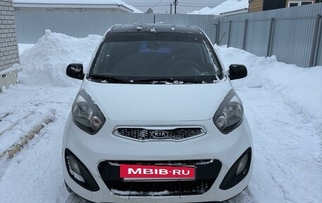 KIA Picanto II, 2011 год, 700 000 рублей, 2 фотография