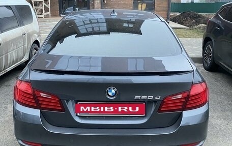 BMW 5 серия, 2016 год, 2 600 000 рублей, 3 фотография