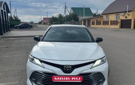 Toyota Camry, 2019 год, 3 400 000 рублей, 2 фотография