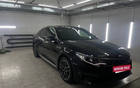 KIA Optima IV, 2018 год, 2 500 000 рублей, 5 фотография