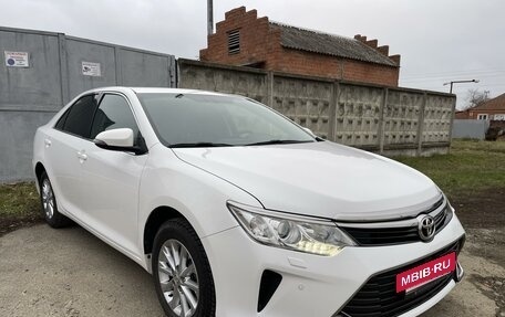 Toyota Camry, 2017 год, 2 370 000 рублей, 3 фотография