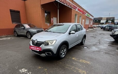 Renault Logan II, 2019 год, 1 050 000 рублей, 2 фотография