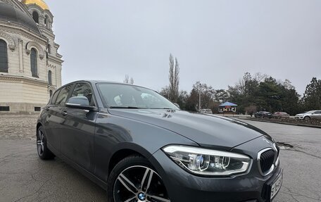 BMW 1 серия, 2018 год, 2 200 000 рублей, 2 фотография