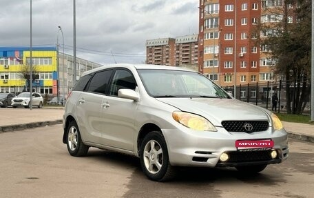 Toyota Matrix, 2003 год, 600 000 рублей, 2 фотография