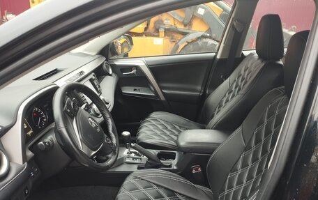 Toyota RAV4, 2017 год, 2 600 000 рублей, 4 фотография