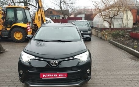 Toyota RAV4, 2017 год, 2 600 000 рублей, 2 фотография