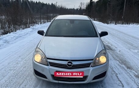 Opel Astra H, 2007 год, 380 000 рублей, 2 фотография