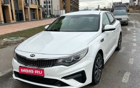 KIA Optima IV, 2018 год, 2 010 000 рублей, 2 фотография