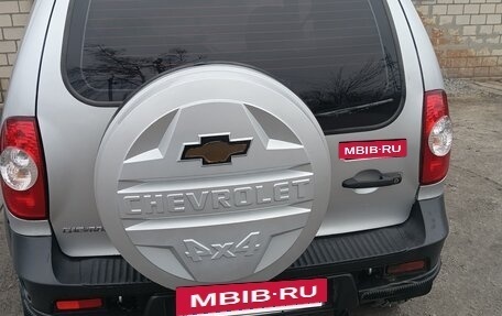 Chevrolet Niva I рестайлинг, 2011 год, 700 000 рублей, 2 фотография